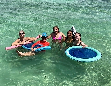Boat_tours_to_Islamorada_Sandbar
