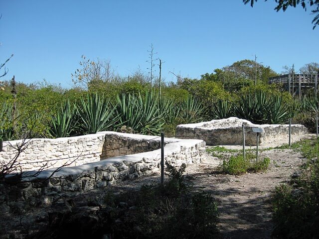 Private boat tour to Indian Key in Islamorada, Florida Keys, with clear water and historic ruins