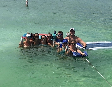large_group_Islamorada_sandbar_tours